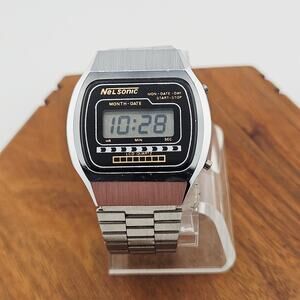 Nel Sonic Digital Watch Silver Tone Sporty Timer Running Workout Date Calendar